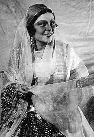 Gülçöhrə - Alla Teregulova. 1937-ci il.