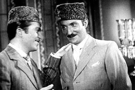 Asgər -R.Bəhbudov, Süleyman - İ.Əfəndiyev. Filmdən kadr. 1945-ci il.