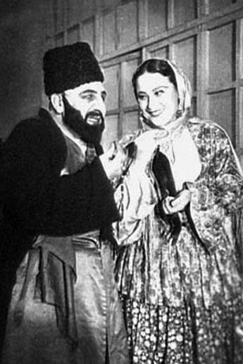 Sənəm - M.Şəhmardanova, Məşədi İbad - Ə.Qafarlı Rejissor - Ş.Bədəlbeyli. Azərbaycan Dövlət Musiqili Teatrı. 1963-cu il.