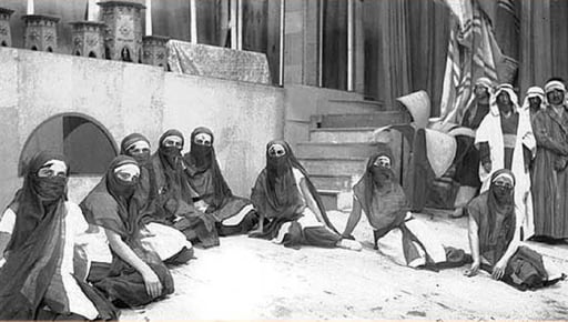 1928-29 illər. IV pərdə. 