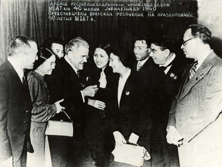 Qardaş respublikalarının nüməyəndələri MBITın 40-illik yubileyində