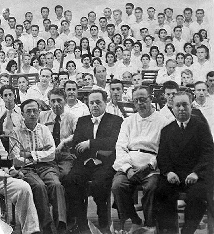 Ə.Həsənov, A.Qauk, Ü.Hacıbəyli konsertdən sonra