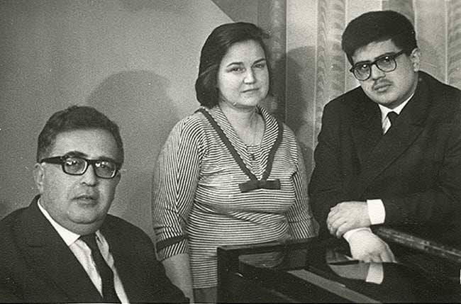 Soltan, Adilə və İsmayıl Hacıbəyovlar